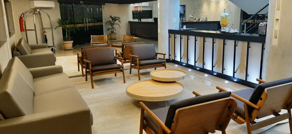  Atrium Confort Hotel