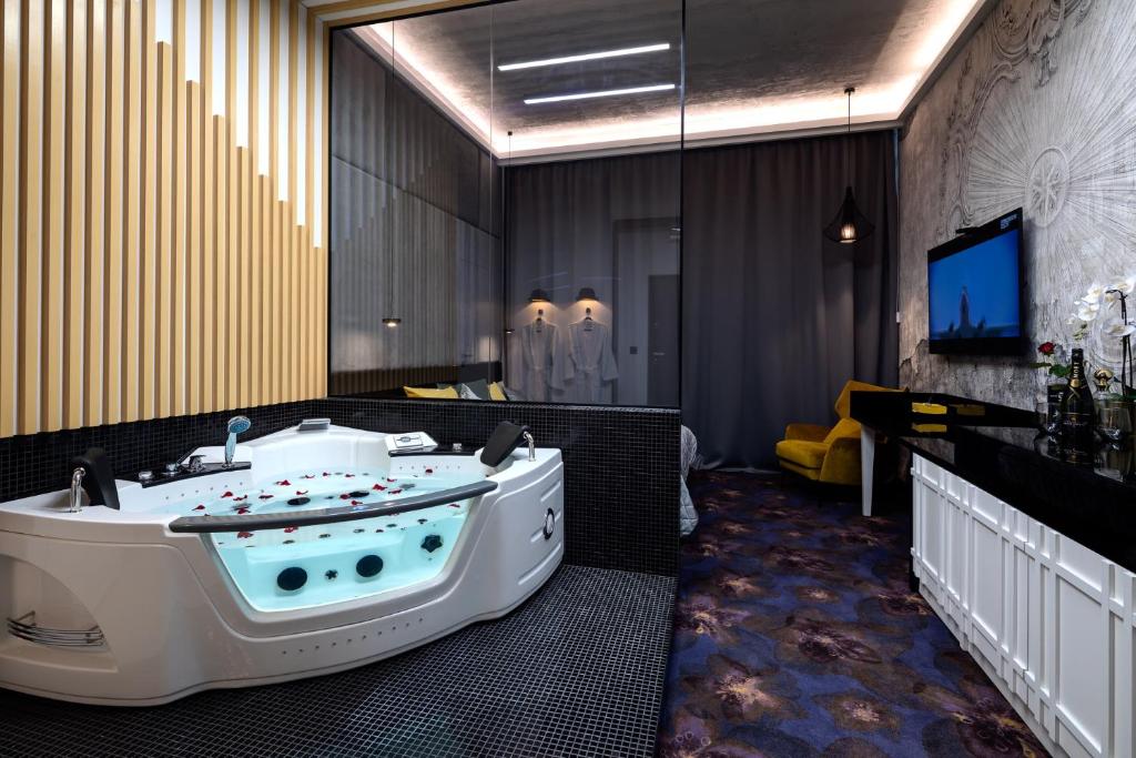 Starowiślna VIP Apartamenty JACUZZI - 2