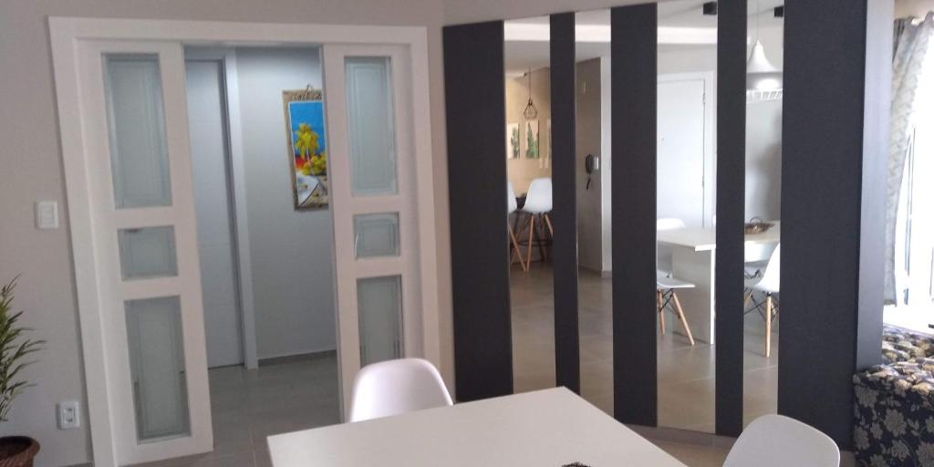  APARTAMENTO BEIRA MAR PÉ NA AREIA