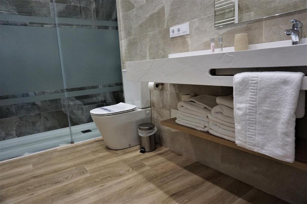 Koupelna v ubytování Apartamentos La Playina