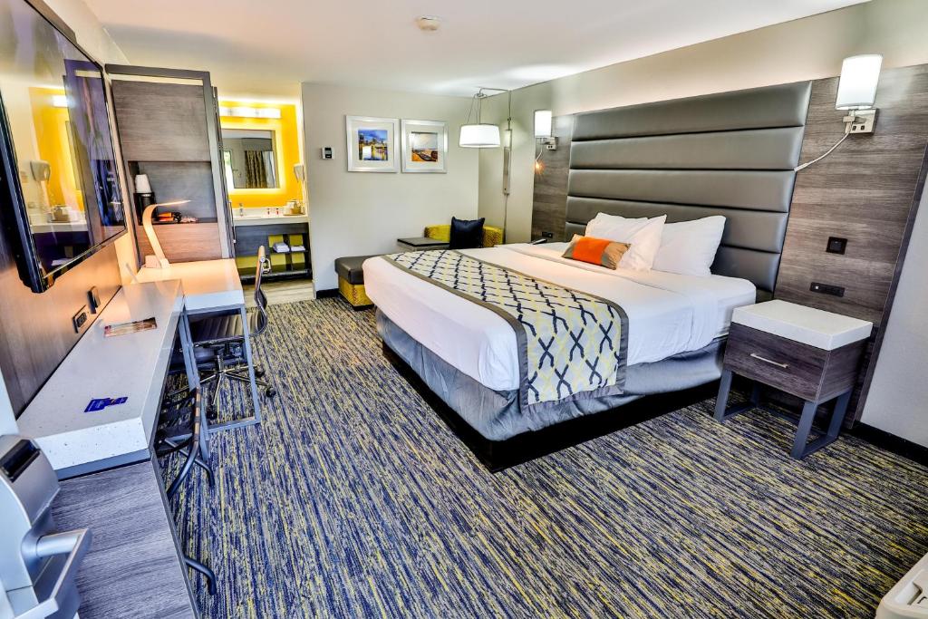 Baymont by Wyndham Murfreesboro - Kamer Met Kingsize Bed - Niet-Rokers