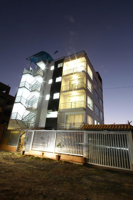 Budova, kde se aparthotel nachází