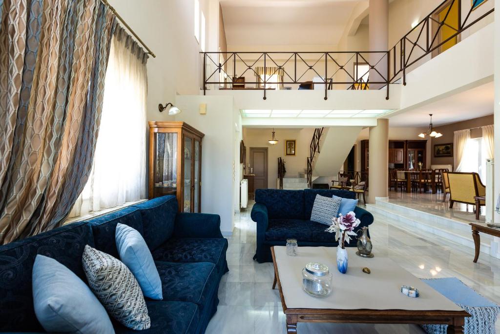 Posedenie v ubytovaní Carpe Diem-Luxury Villa with private pool