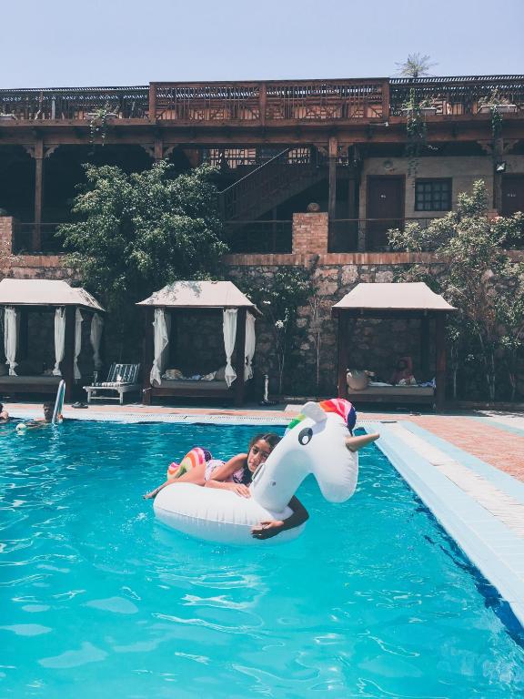 Bazén v ubytování Naama Blue Hotel nebo v jeho okolí