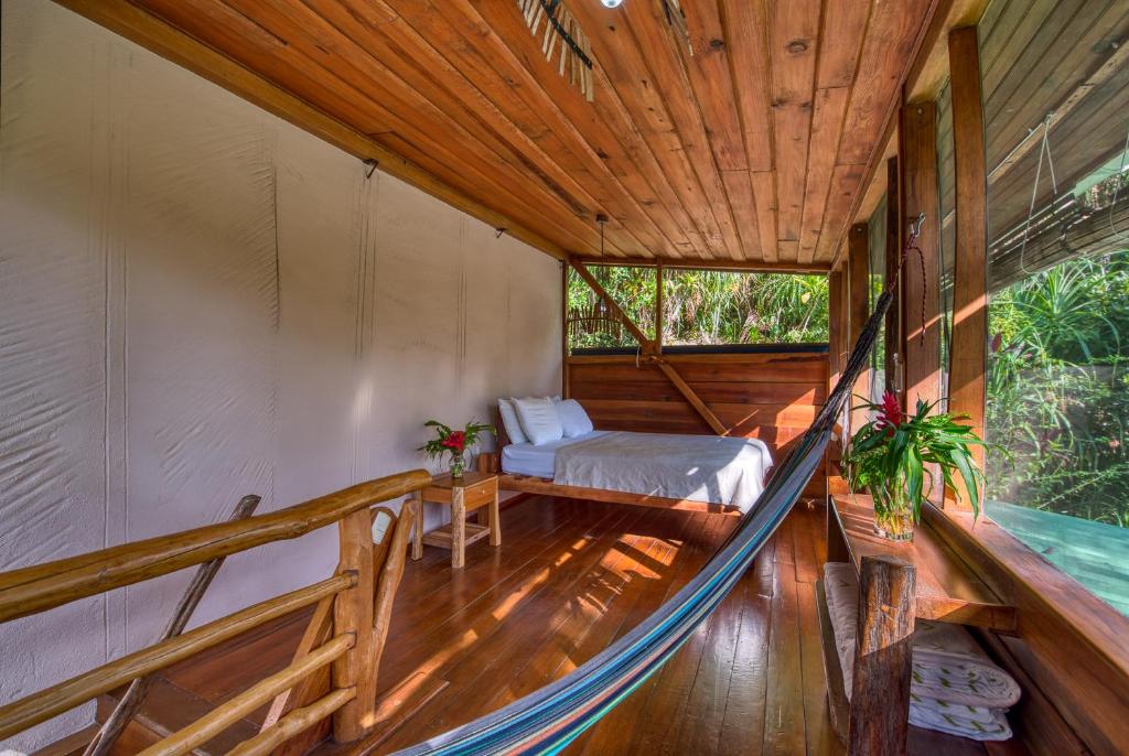 Balkón nebo terasa v ubytování Omega Tours Eco-Jungle Lodge