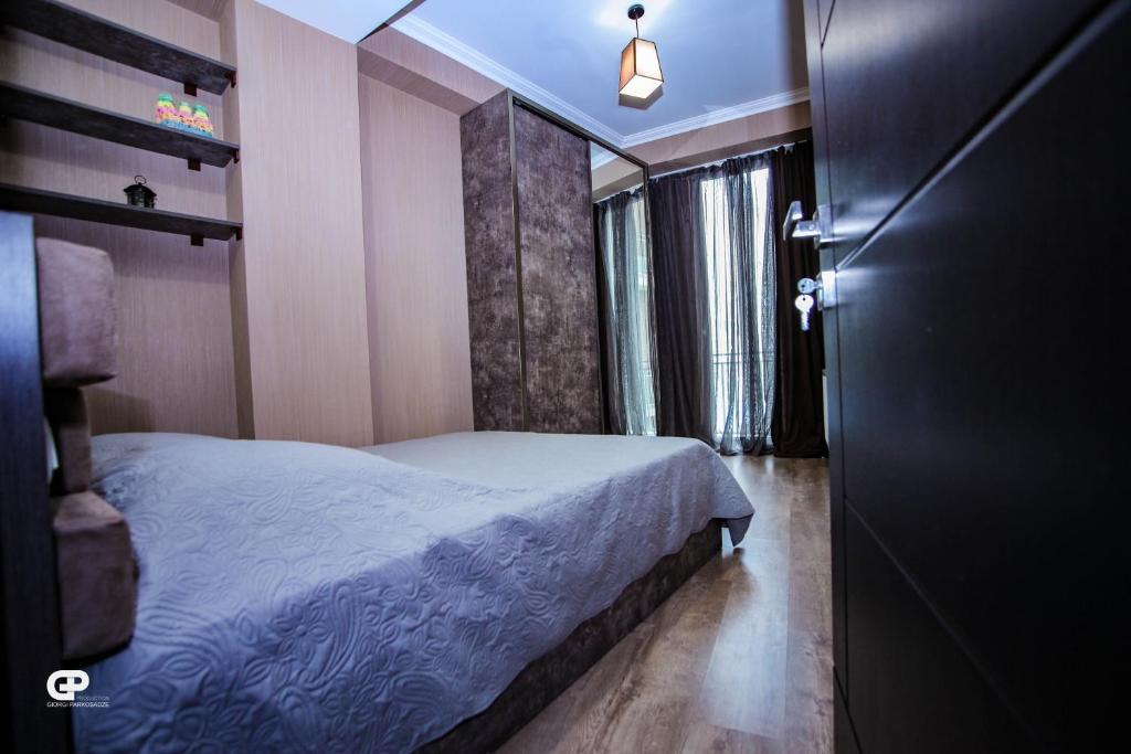 Cozy and quiet apartment in the heart of Tbilisi در تفلیس