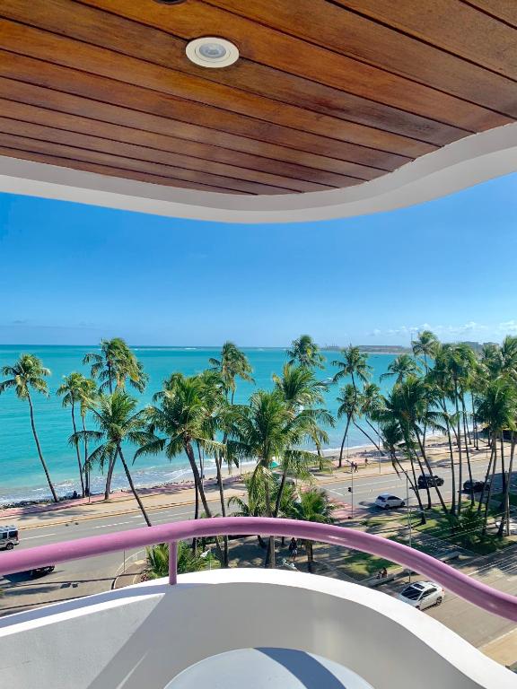  Perfeito Beira-Mar em Ponta Verde - AP completo e melhor localizado de Maceió!