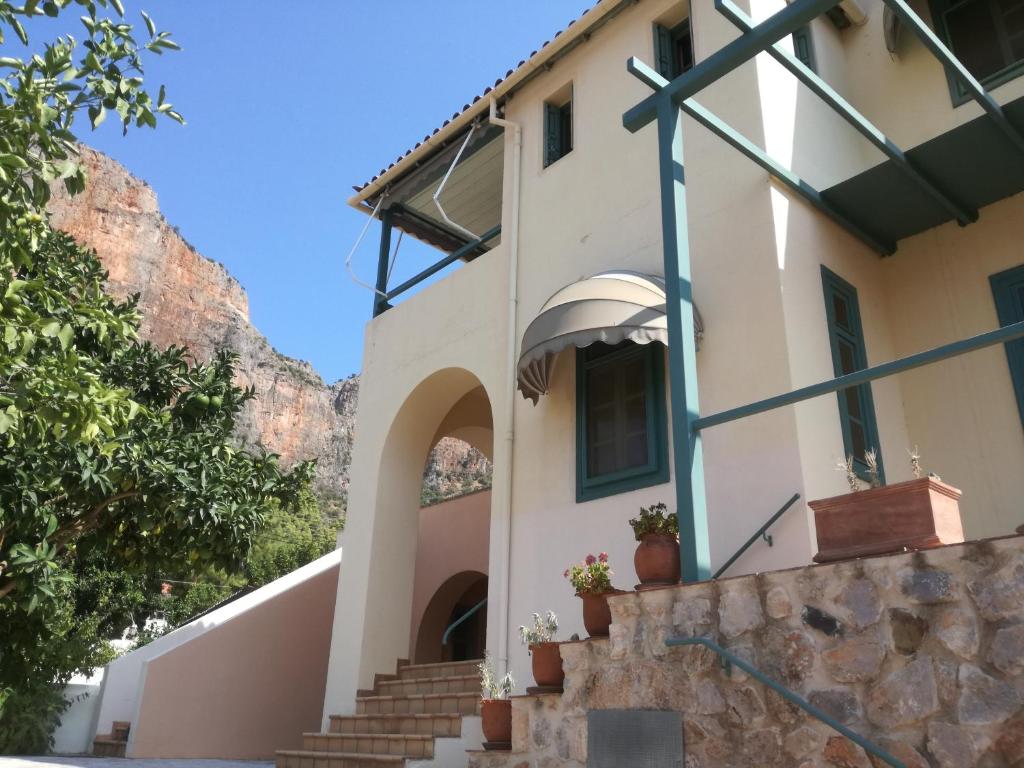 Apartment The Valkyries 1, Leonidio, Greece