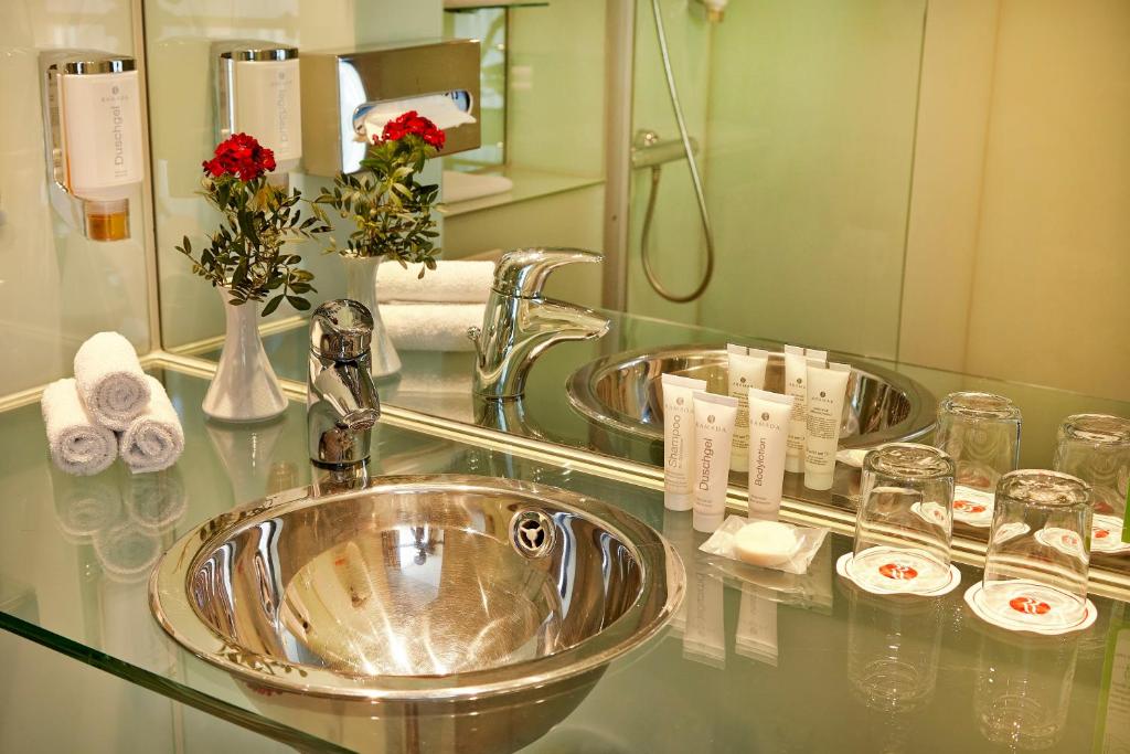 H+ Hotel Berlin Mitte - 12