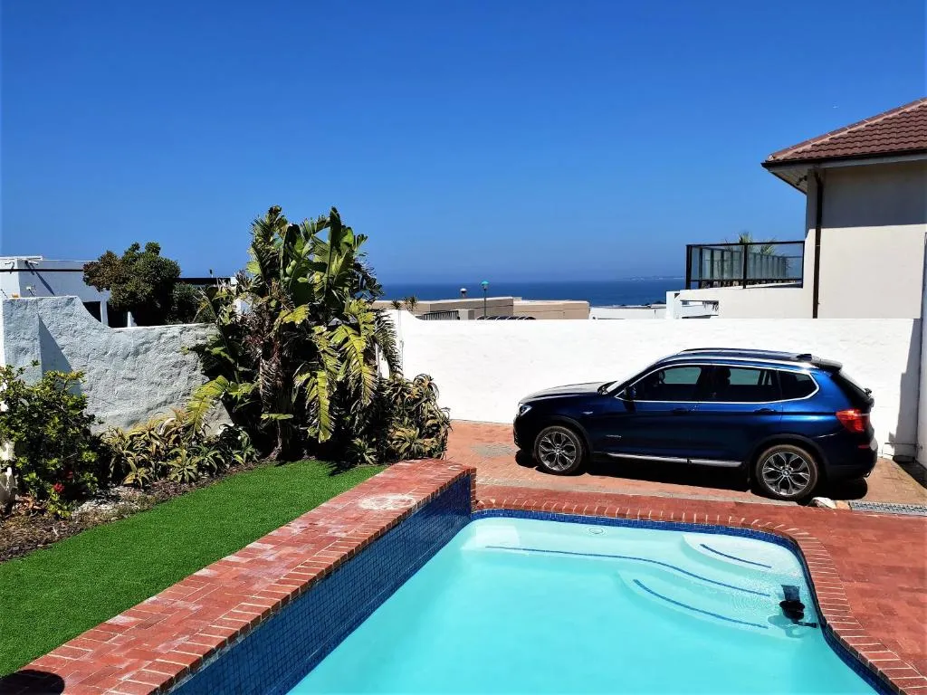 Dougs home by the beach., Cape Town, South Africa