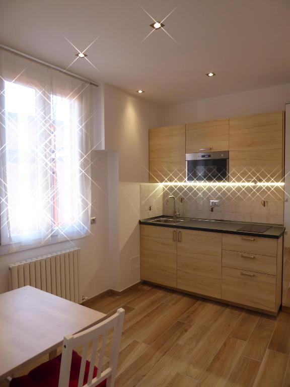 Kuchnia lub aneks kuchenny w obiekcie Giudei House Minisuite