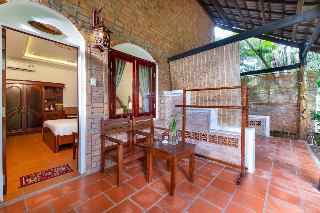 Coco Palm Beach Resort - 8