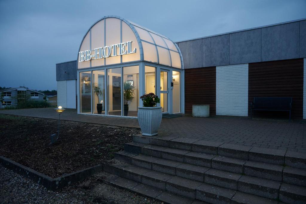 Budova, kde se hotel nachází