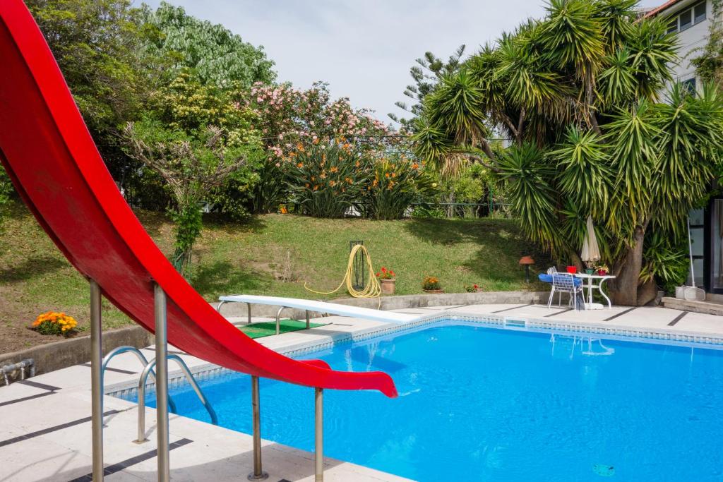 Bazén v ubytování B&B Casina de Goyzueta nebo v jeho okolí