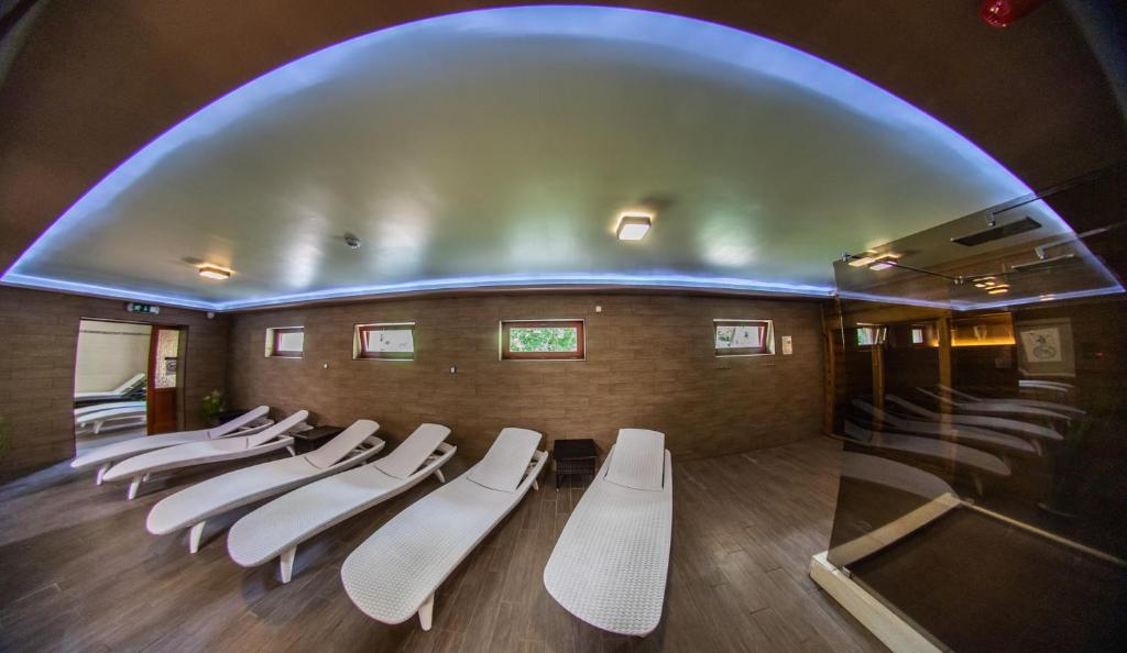 Fotografie z fotogalerie ubytování Borhotel Sziluett Farkasmály v destinaci Gyöngyös