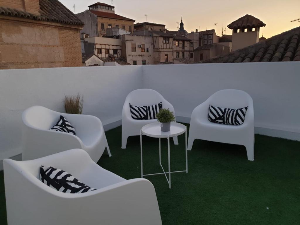 Atico San Nicolás, Toledo – Updated 2023 Prices