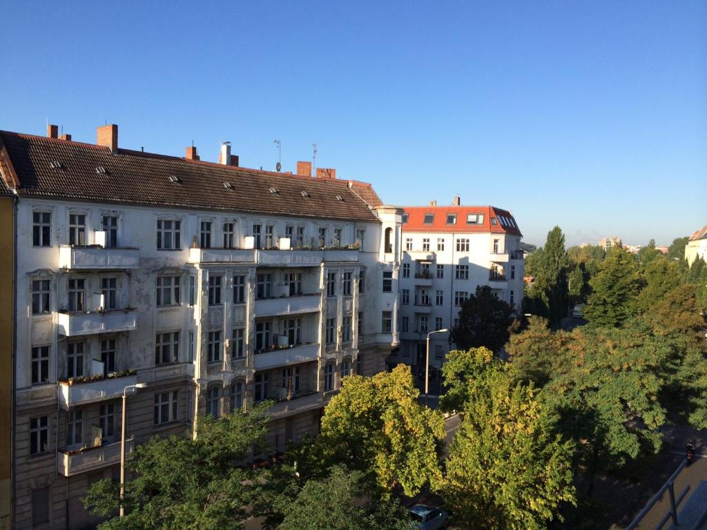 Basic Apartment in the City Center of Berlin (10)