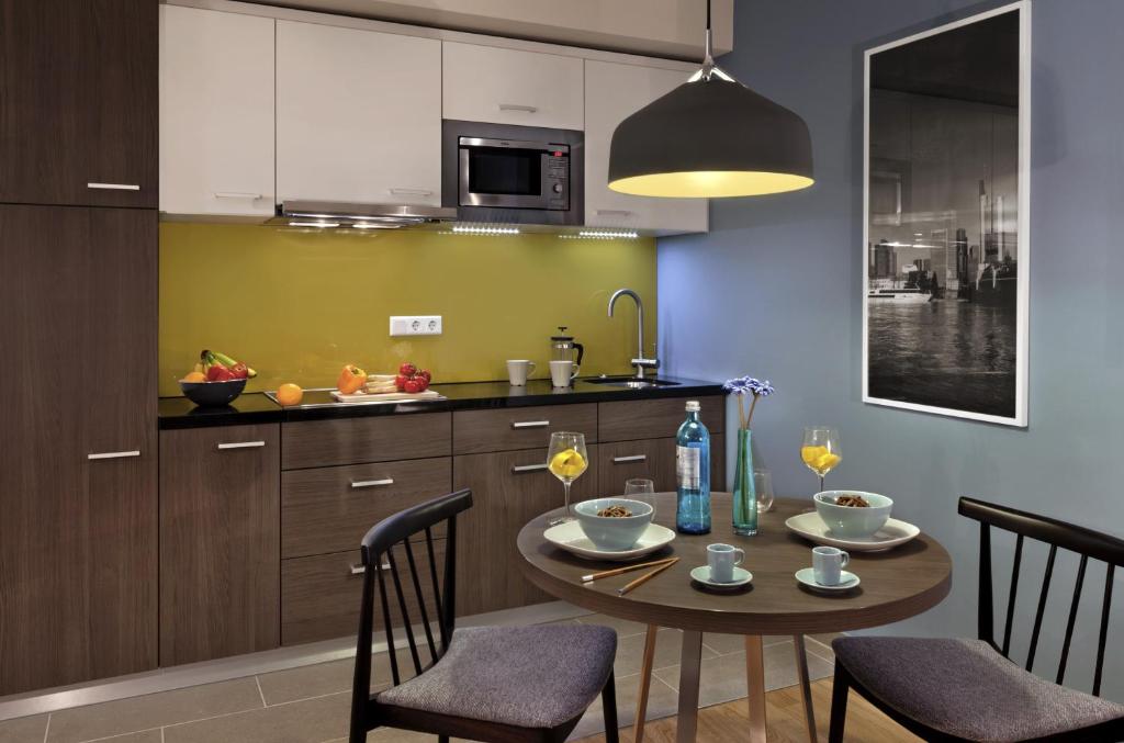 Citadines City Centre Frankfurt - Resim 9