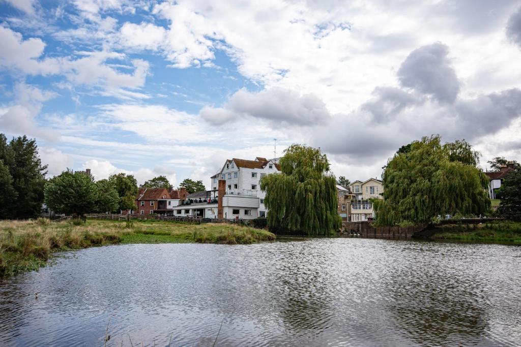 The Mill Hotel Sudbury 8