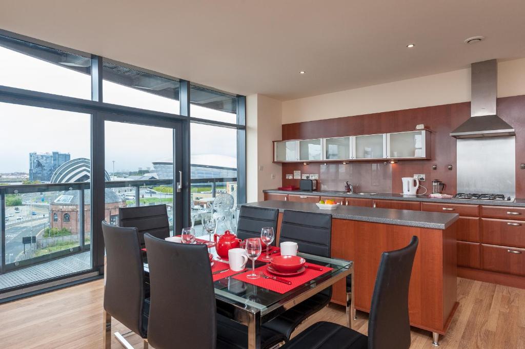 Glasgow City Flats - 