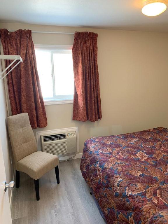 Posezení v ubytování Red Deer Inn & Suites