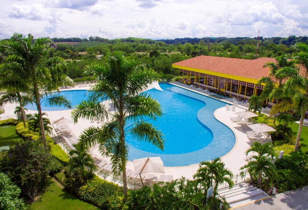 Bazén v ubytování Hotel Mocawa Resort nebo v jeho okolí