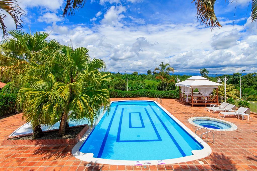 Bazén v ubytování Hotel Mocawa Resort nebo v jeho okolí