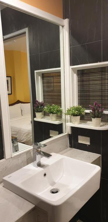 Vinary Hotel Sukhumvit - Resim 28