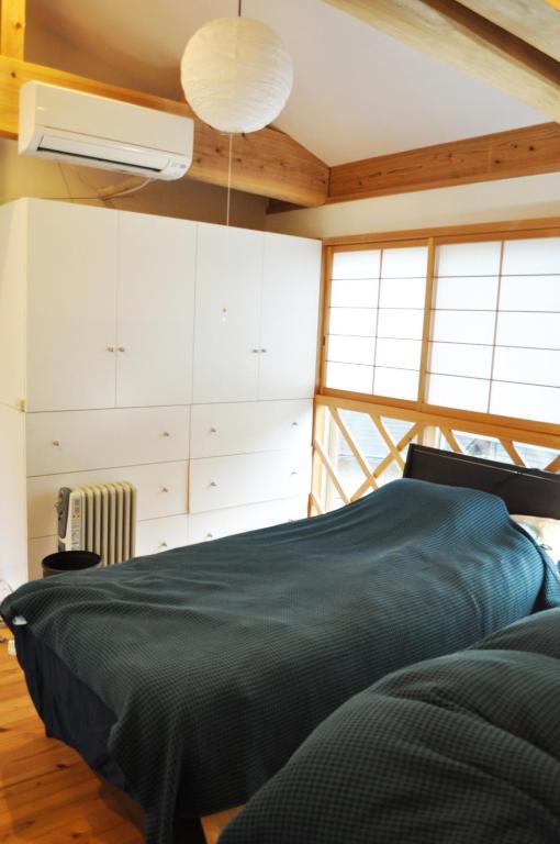 WEST in - Standard Twin Room
