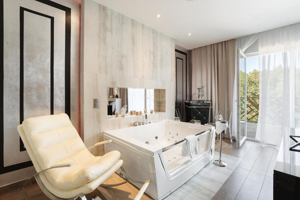 Hotel Atelia - Resim 13