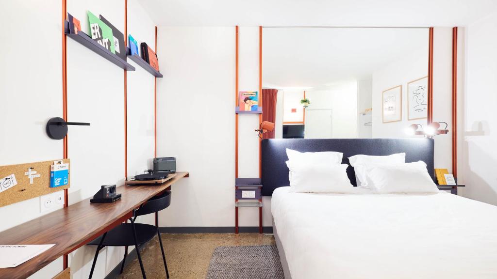 French Theory - Resim 33