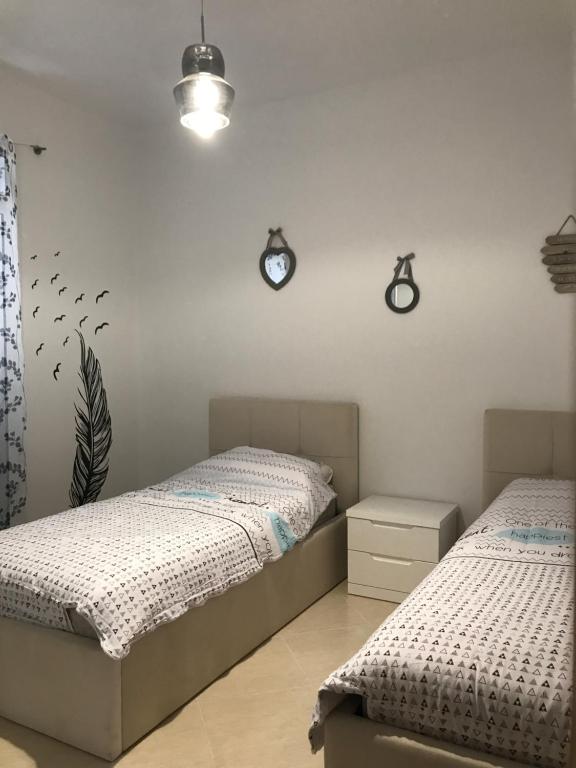 NYC Modern & Spacious Apartament 5 min from seaside - Image 2