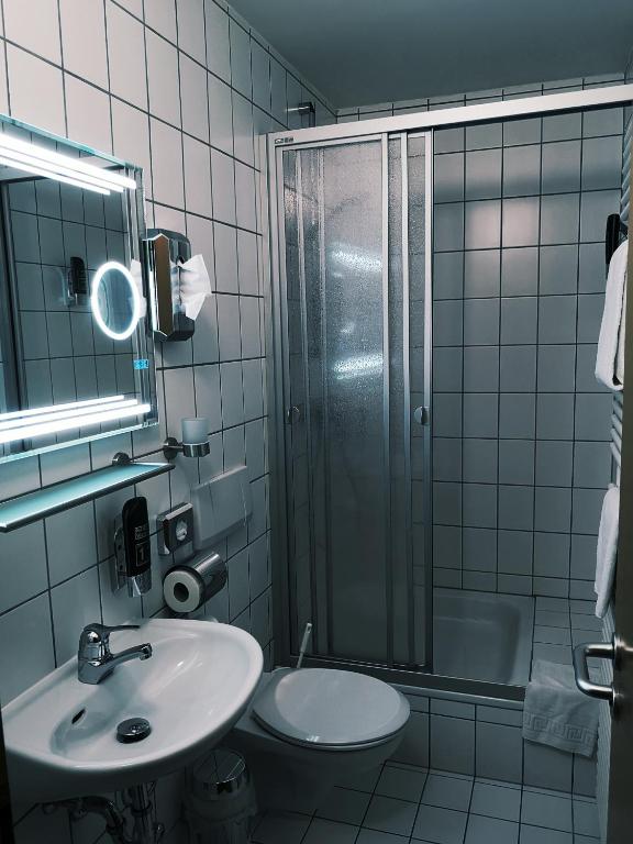 Vannituba majutusasutuses Hotel Zur Alten Druckerei