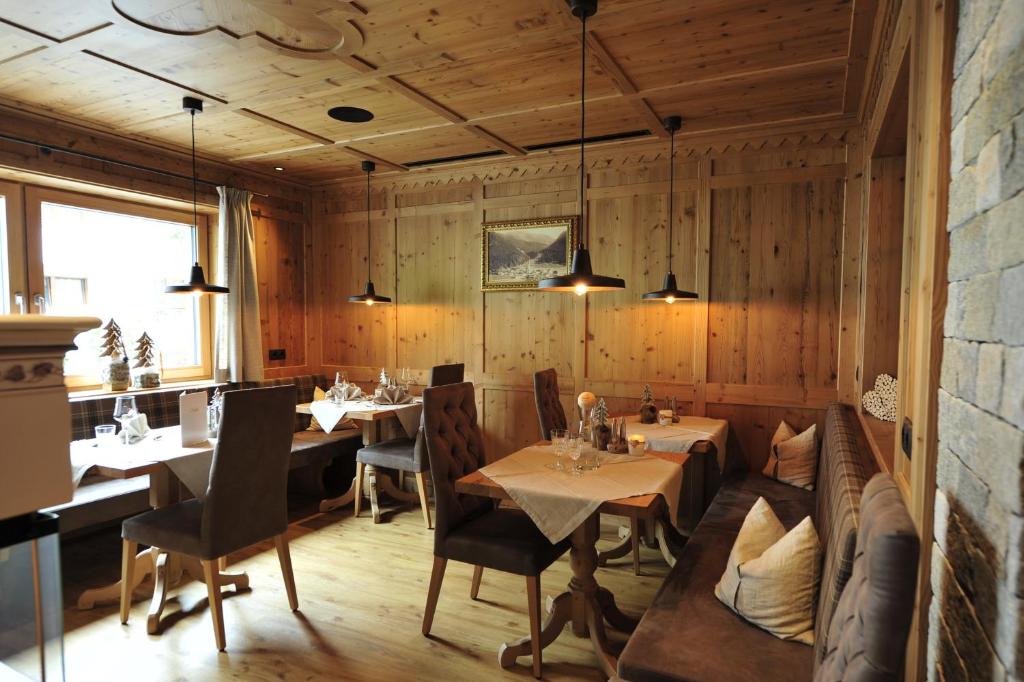 Posezení v ubytování Hotel Verwall