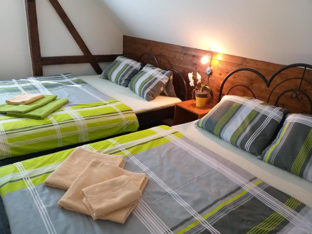 Letto o letti in una camera di U Pohody