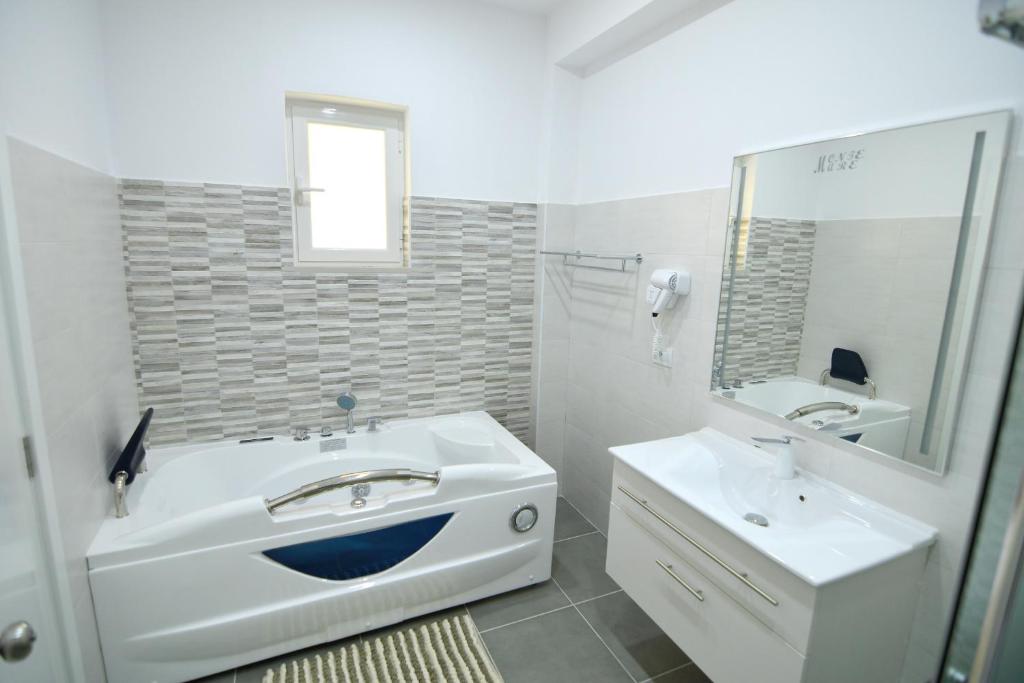Koupelna v ubytování Monte Mare Hotel