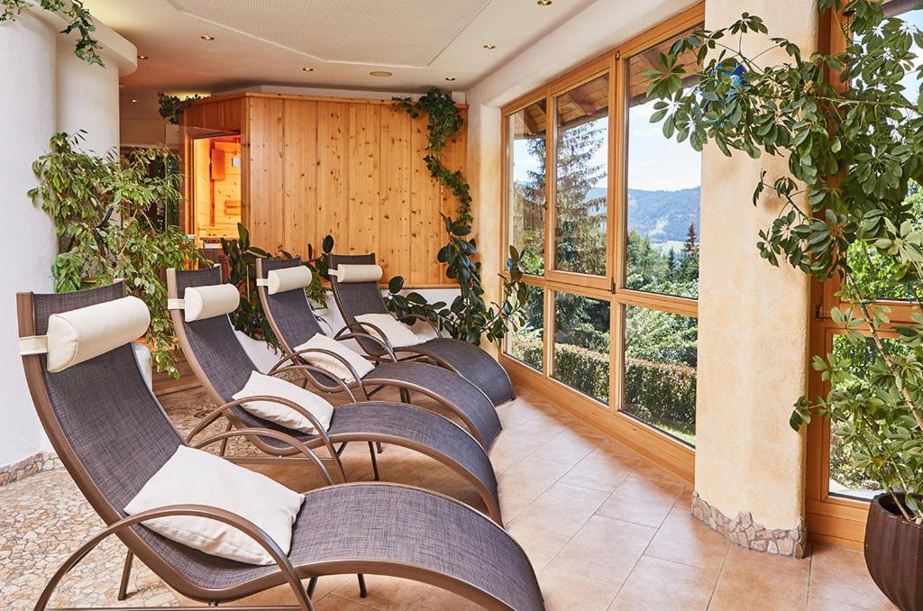 Posezení v ubytování Hotel Häuserl im Wald