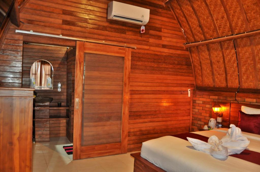 Surya Chandra Seaview Bungalows - 12