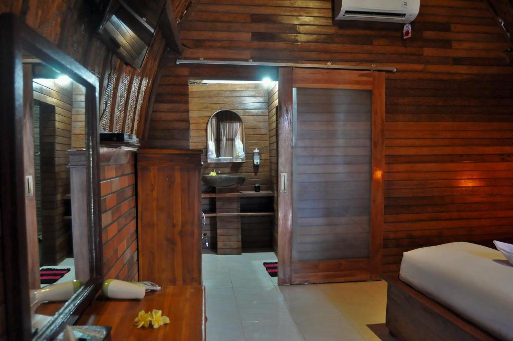 Surya Chandra Seaview Bungalows - 5