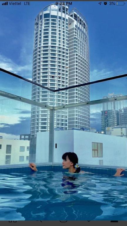 Hồ bơi trong/gần Bondi Backpackers Nhatrang
