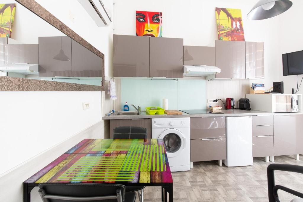 Forville - Apartment