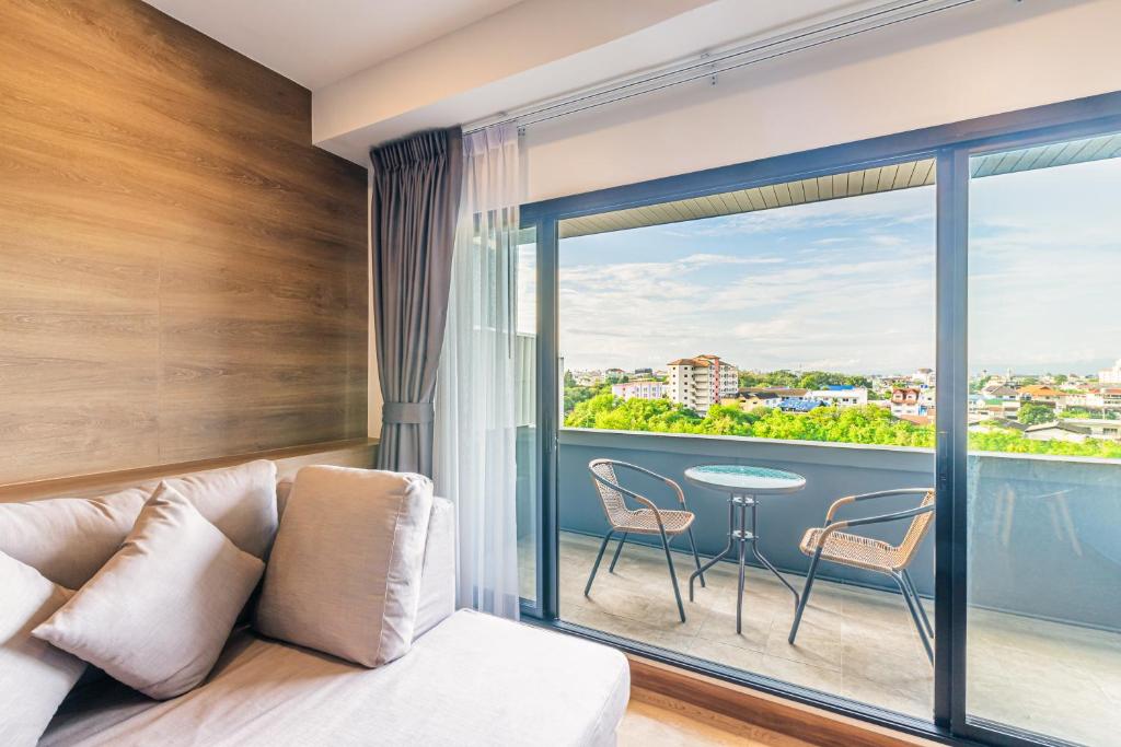 
Executive King Room with Balcony
