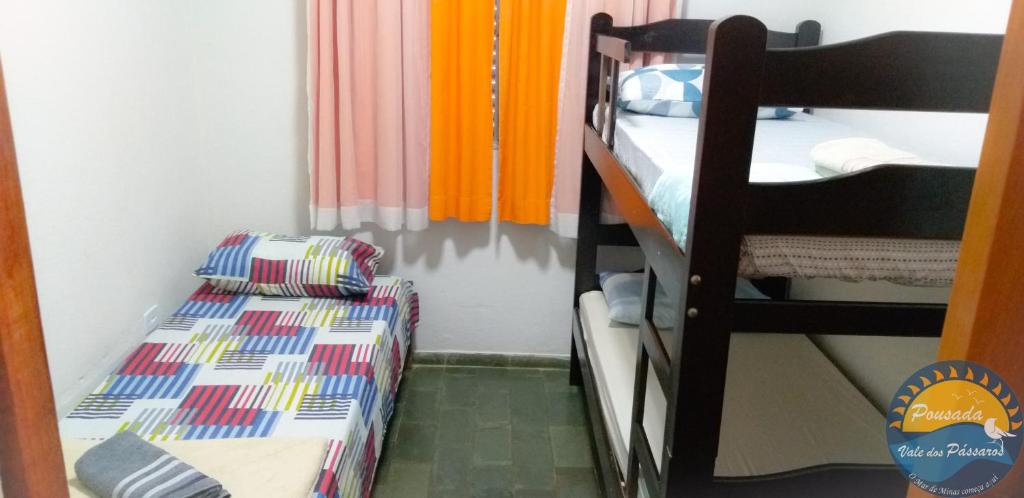  Pousada Vale dos Pássaros