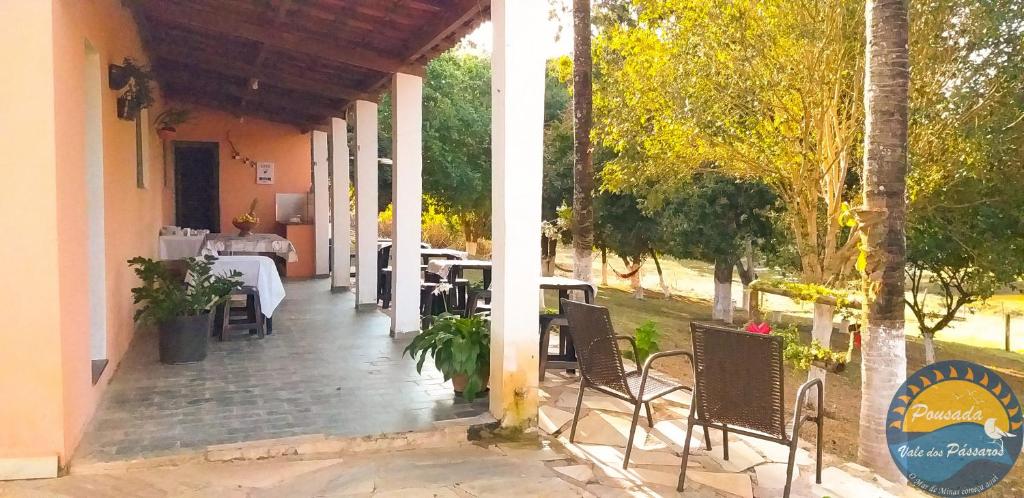  Pousada Vale dos Pássaros