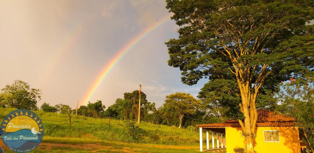  Pousada Vale dos Pássaros