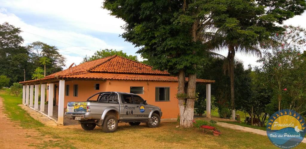  Pousada Vale dos Pássaros