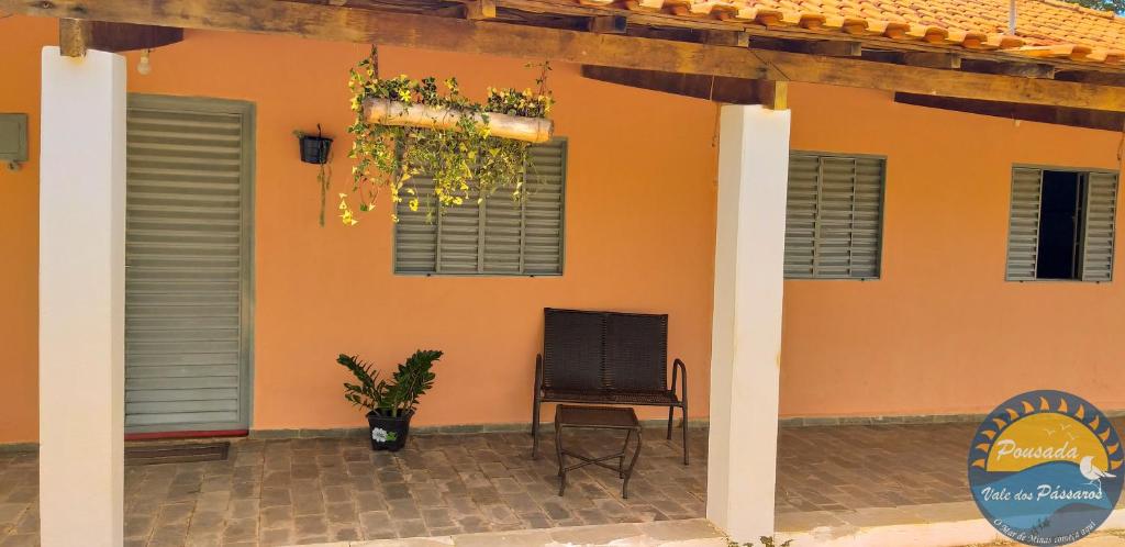  Pousada Vale dos Pássaros