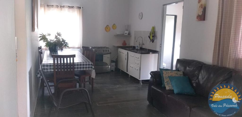  Pousada Vale dos Pássaros