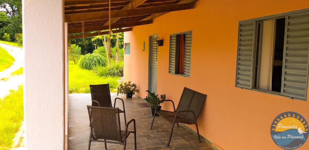  Pousada Vale dos Pássaros