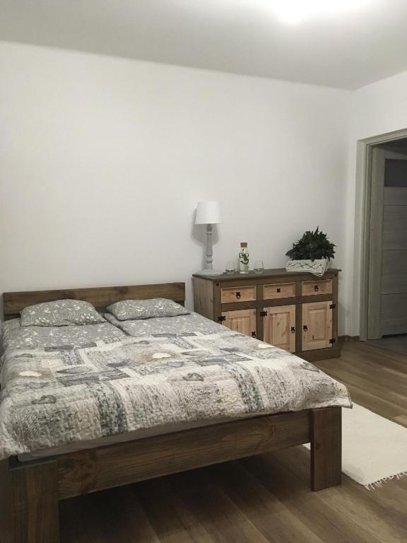 Noclegi Nad Potokiem - Triple Room With Private Bathroom